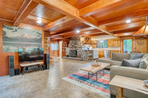 Sandy River Retreat