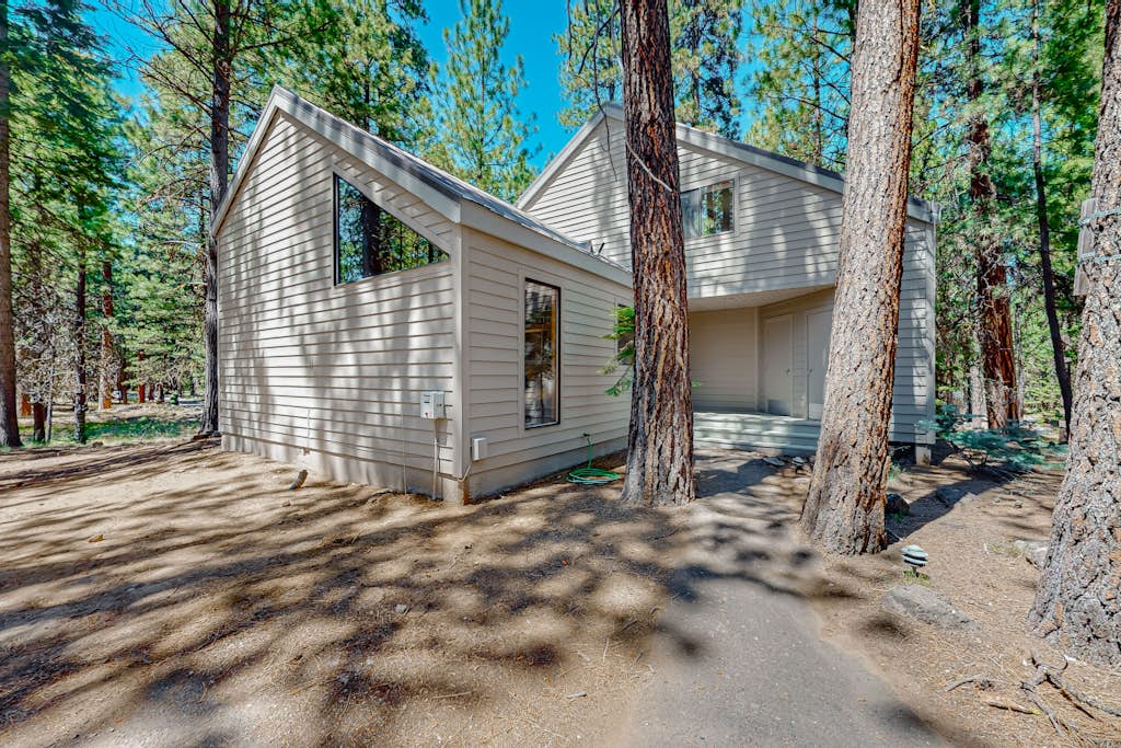 Relax and Reconnect - Your Cozy Family Retreat in Sisters, OR