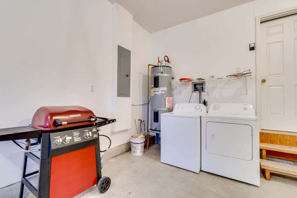 Dog-Friendly, Coastal Escape with Private Hot Tub, WiFi, & Deck - Blocks to Park
