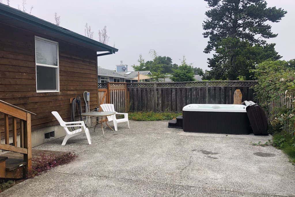 Dog-Friendly, Coastal Escape with Private Hot Tub, WiFi, & Deck - Blocks to Park