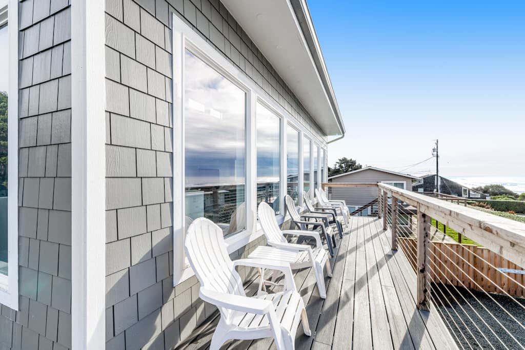 Oceanfront home with hot tub, private beach access & ocean views - dog-friendly