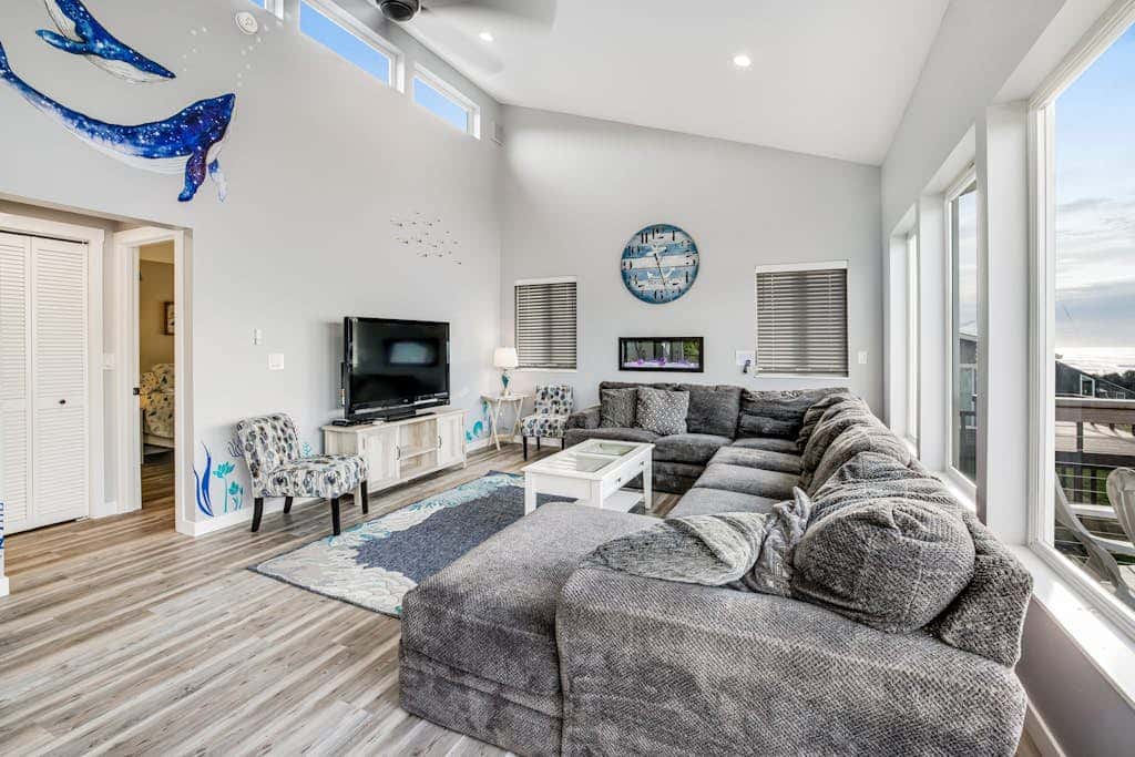 Oceanfront home with hot tub, private beach access & ocean views - dog-friendly