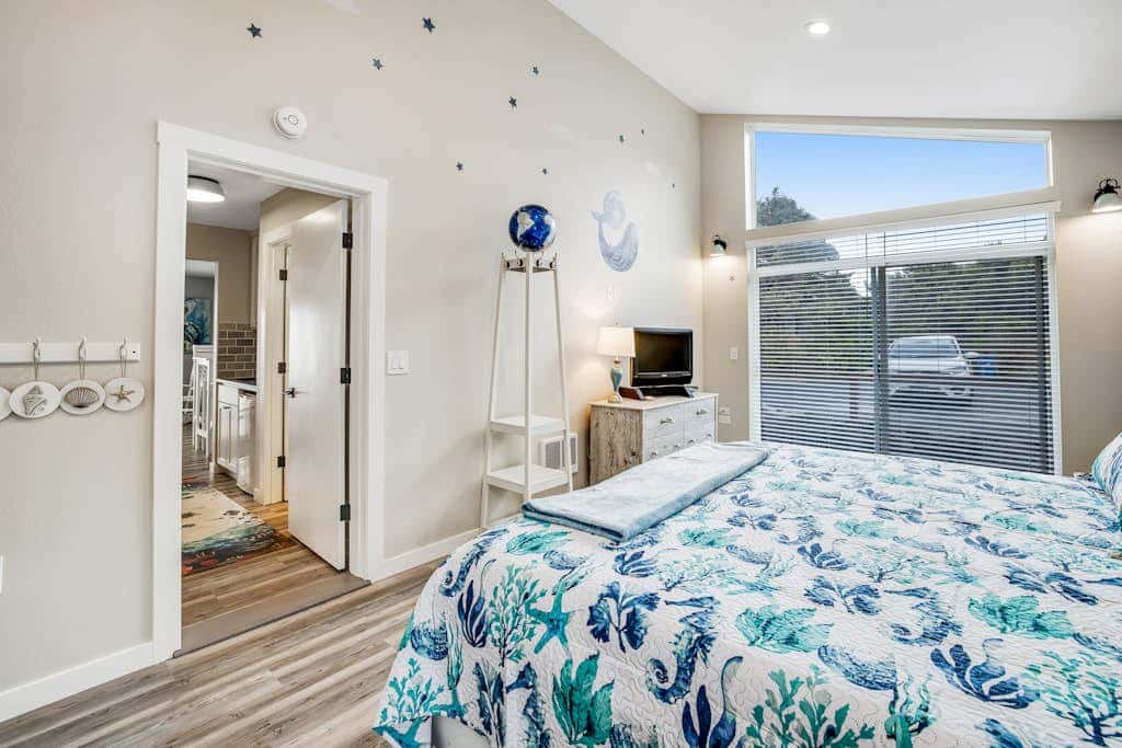 Oceanfront home with hot tub, private beach access & ocean views - dog-friendly