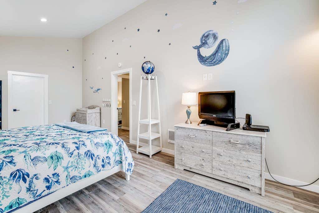 Oceanfront home with hot tub, private beach access & ocean views - dog-friendly
