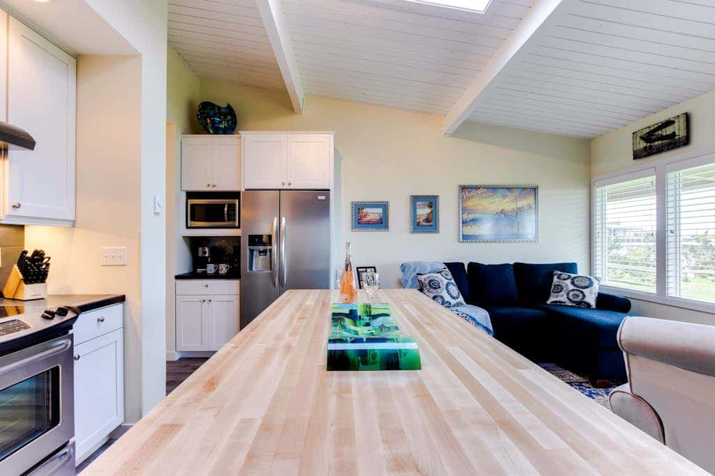 Oceanfront getaway close to Gearhart Golf Links , no pets