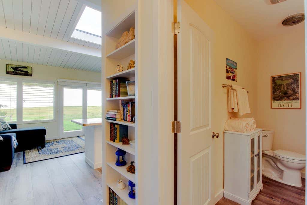 Oceanfront getaway close to Gearhart Golf Links , no pets