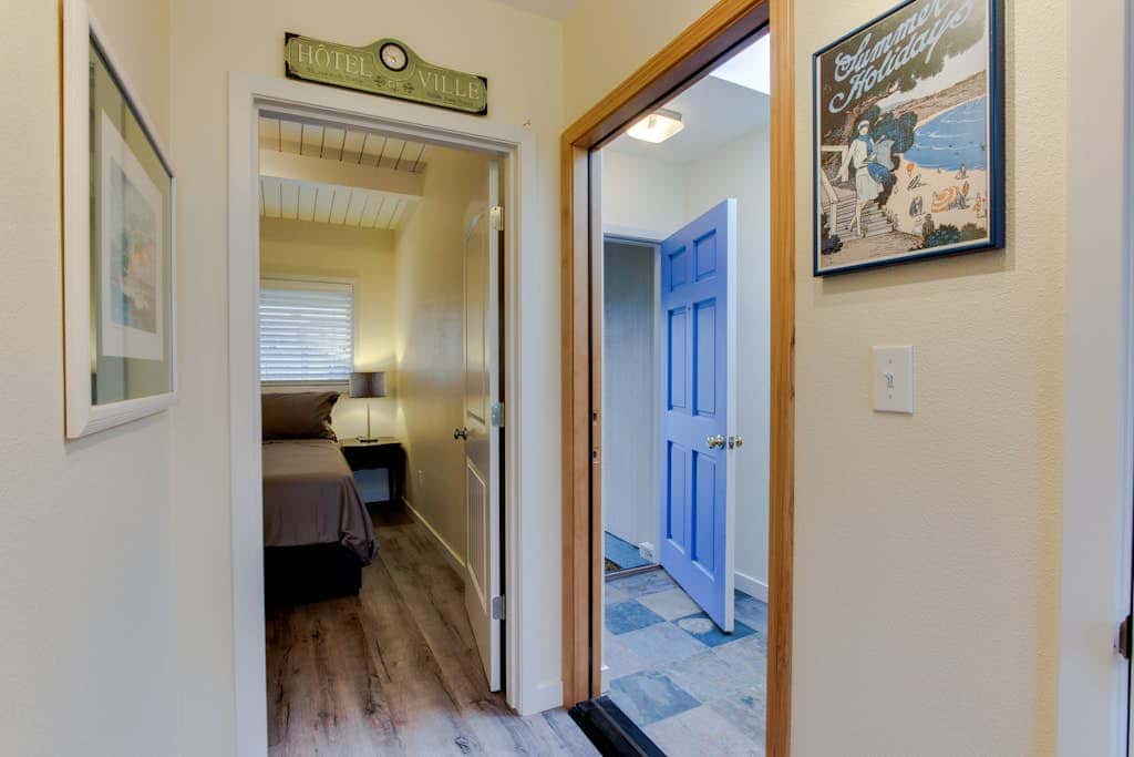 Oceanfront getaway close to Gearhart Golf Links , no pets