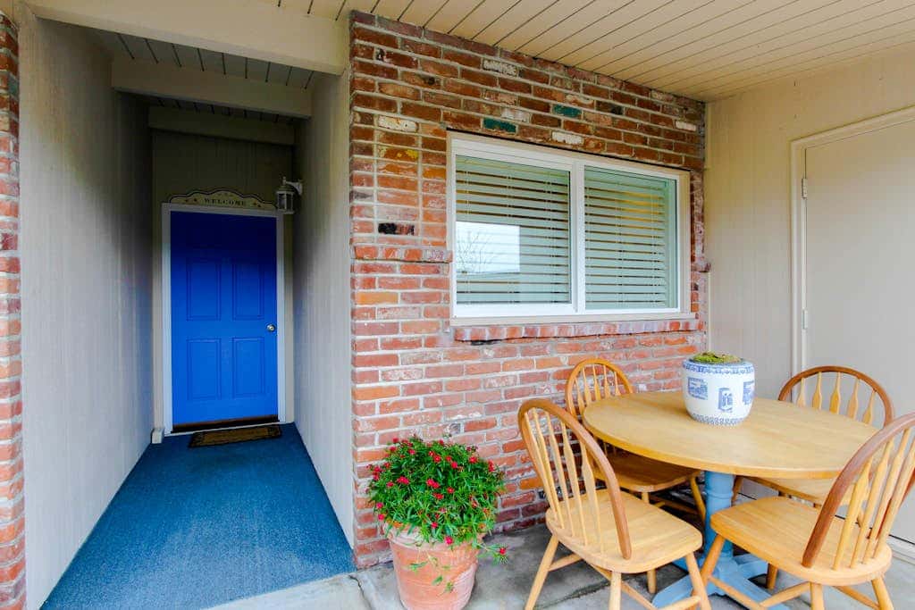 Oceanfront getaway close to Gearhart Golf Links , no pets