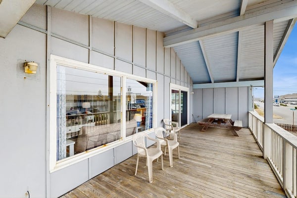 Beach Retreat -- Upper Retreat