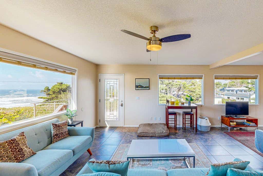 Ocean-view home - private hot tub, outdoor shower, dog-friendly - walk to beach