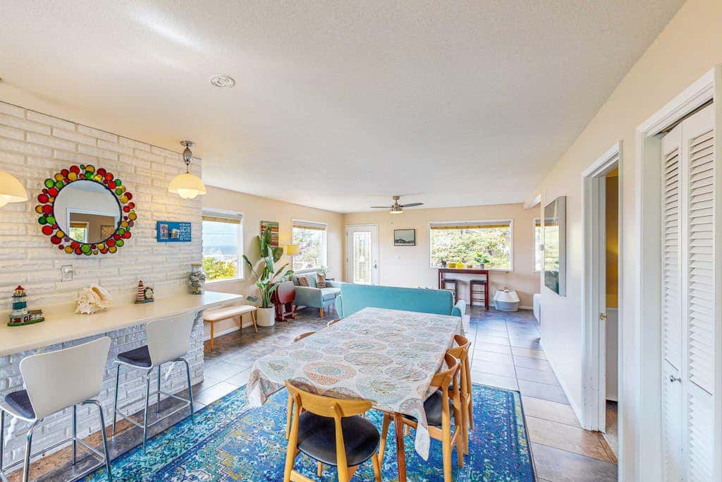 Ocean-view home - private hot tub, outdoor shower, dog-friendly - walk to beach