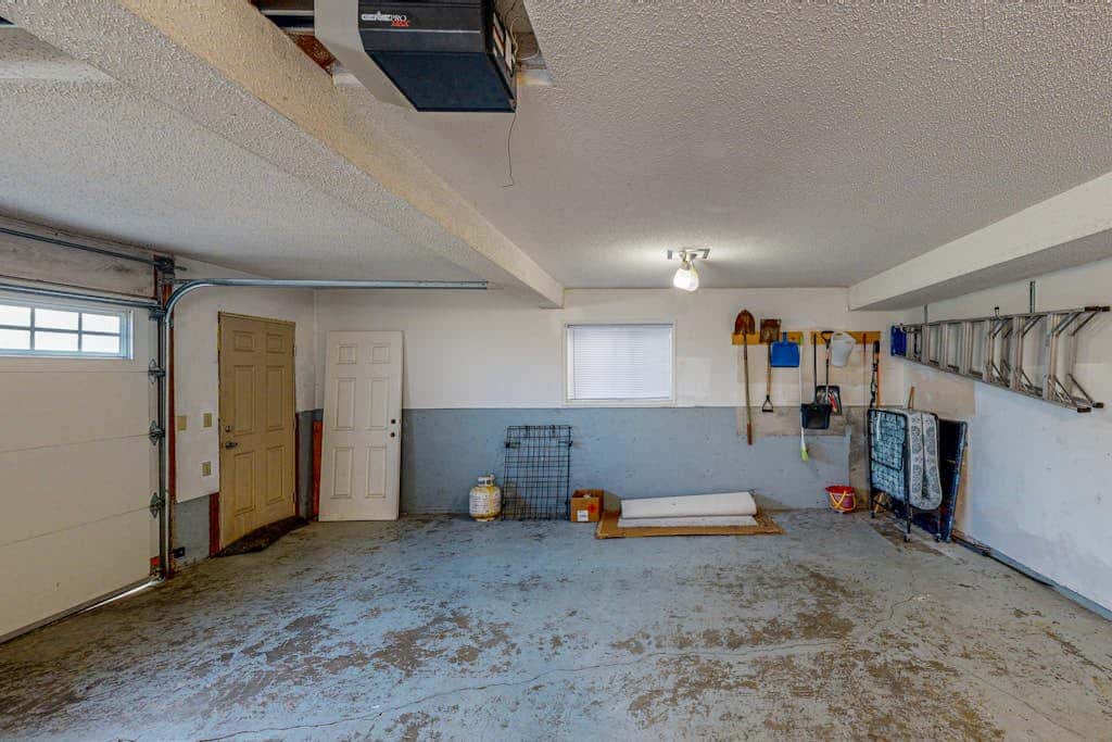 Ocean-view home - private hot tub, outdoor shower, dog-friendly - walk to beach