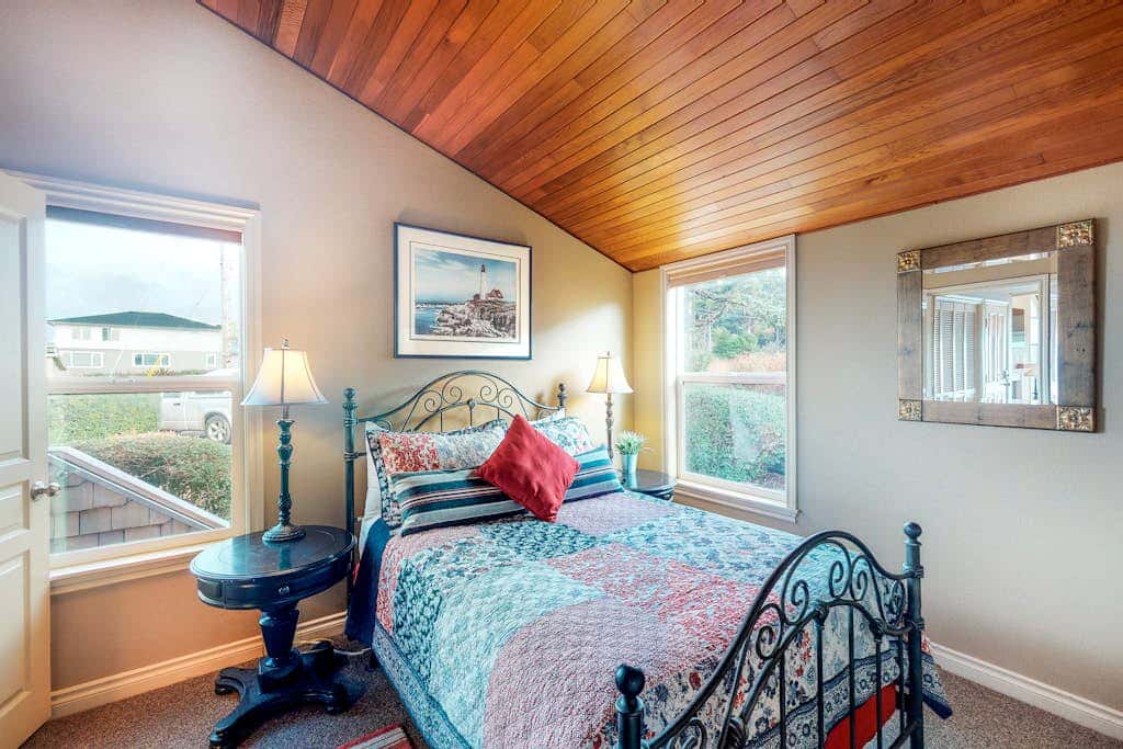 Oceanfront Home with Private Hot Tub, Ocean Views, Fireplace & Beach Access Path