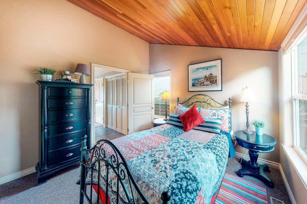 Oceanfront Home with Private Hot Tub, Ocean Views, Fireplace & Beach Access Path