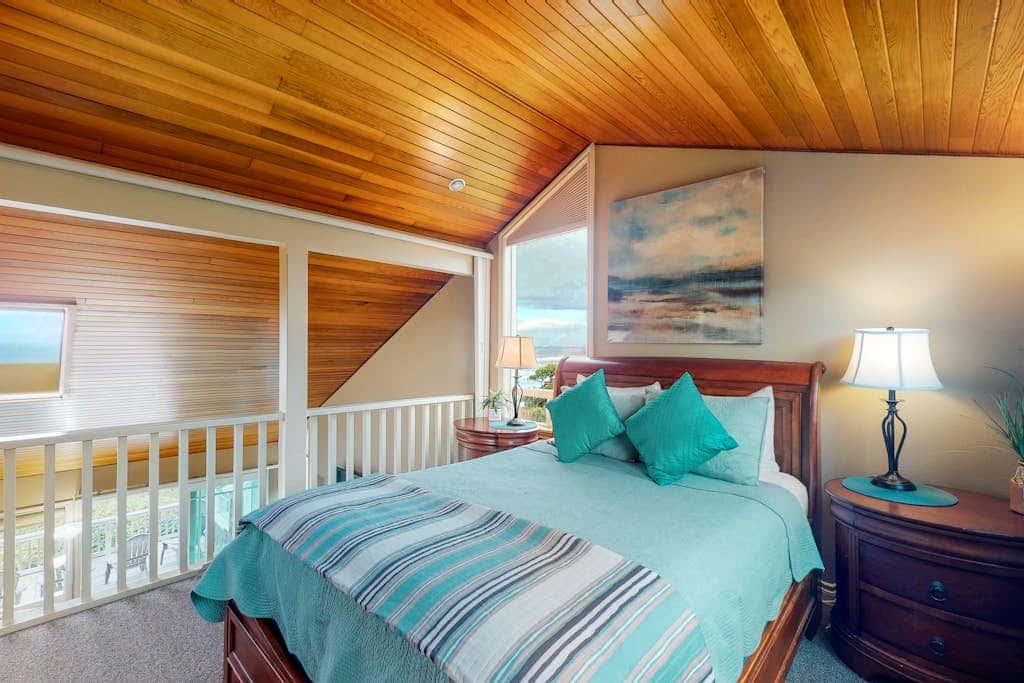 Oceanfront Home with Private Hot Tub, Ocean Views, Fireplace & Beach Access Path