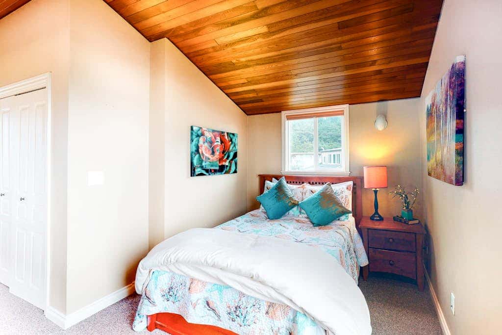 Oceanfront Home with Private Hot Tub, Ocean Views, Fireplace & Beach Access Path