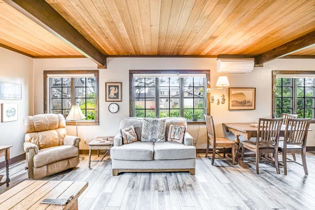 Historic Haystack Cabin