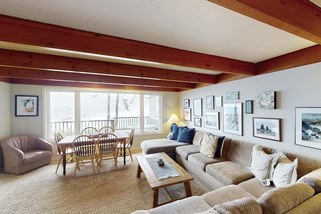 Beachfront house with sprawling ocean views near Tillamook Head
