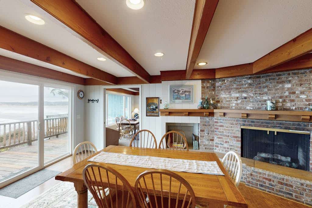 Spectacular Seaside Surf-View Home
