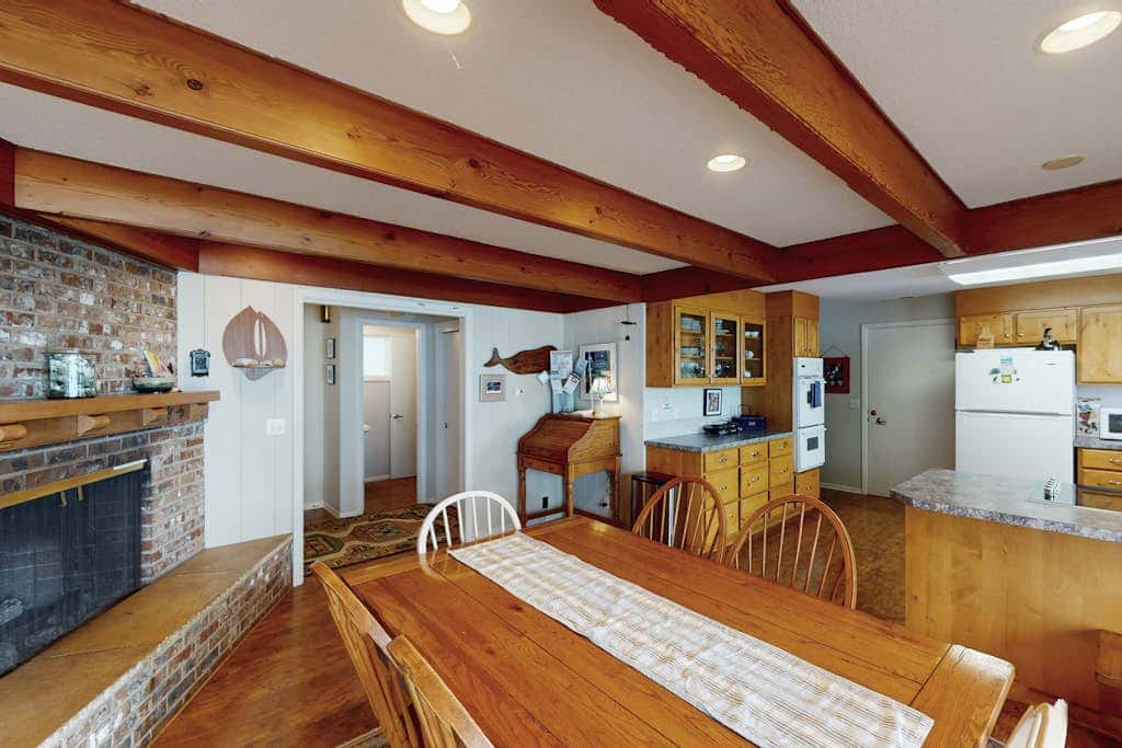 Beachfront house with sprawling ocean views near Tillamook Head