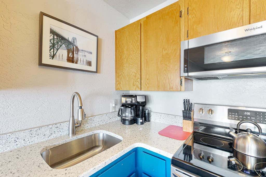 Modern oceanfront studio condo on Nye Beach with seasonal pool