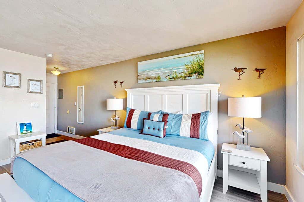 Modern oceanfront studio condo on Nye Beach with seasonal pool