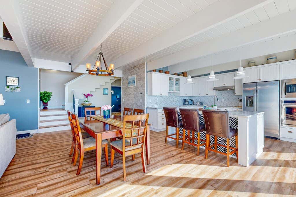 Oceanfront Home with Private Hot Tub, Deck Grill & Uninterrupted Pacific Views