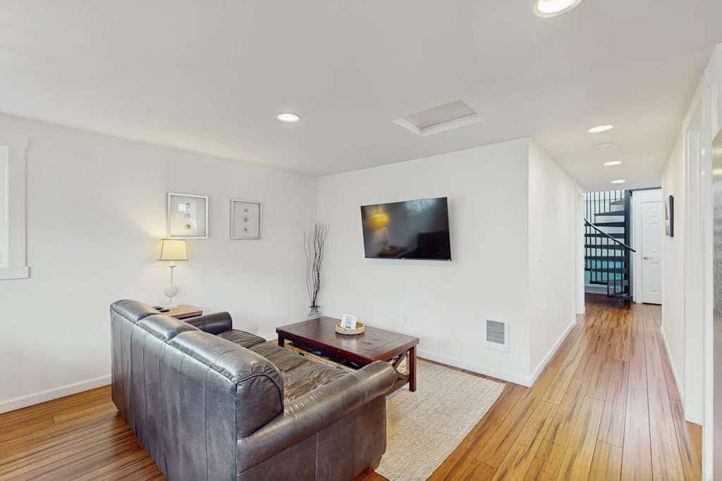 Pacific Ave Condo