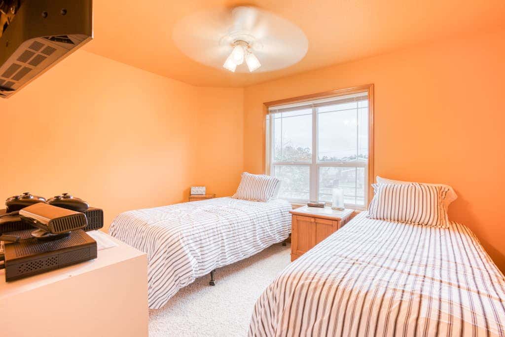 Dog-friendly house near the beach with spectacular views and pool table
