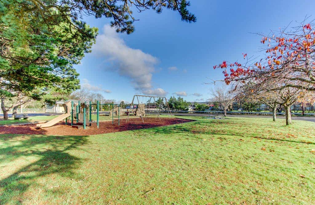 Dog-friendly house near the beach with spectacular views and pool table