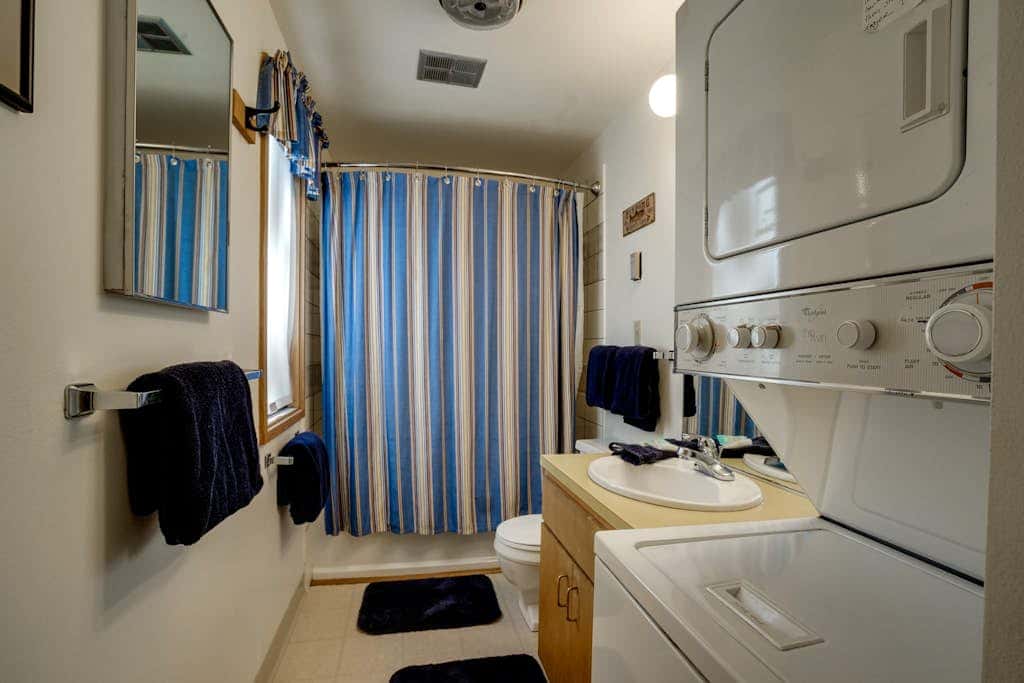 Dog-friendly cabin with deck, mountain views, pools, & hot tubs