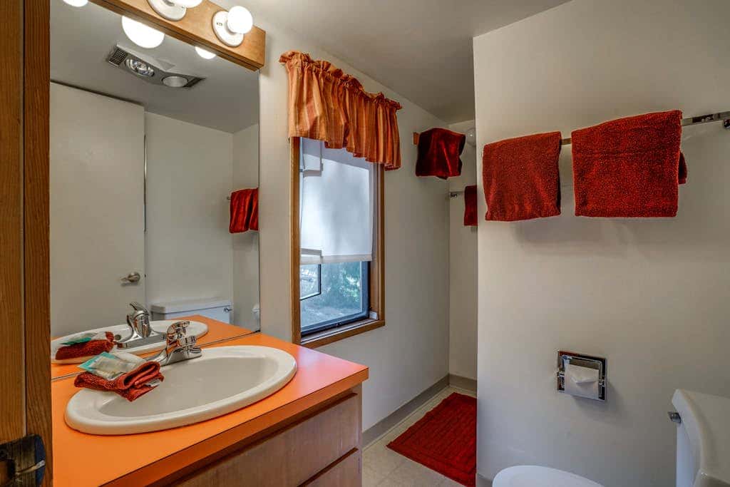 Dog-friendly cabin with deck, mountain views, pools, & hot tubs