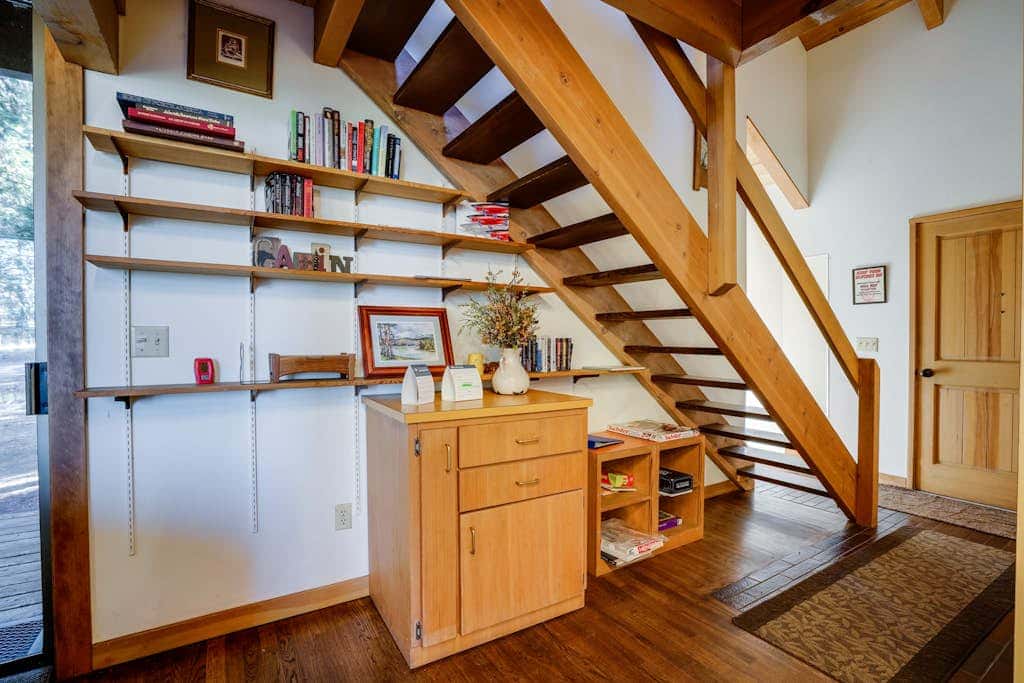 Dog-friendly cabin with deck, mountain views, pools, & hot tubs