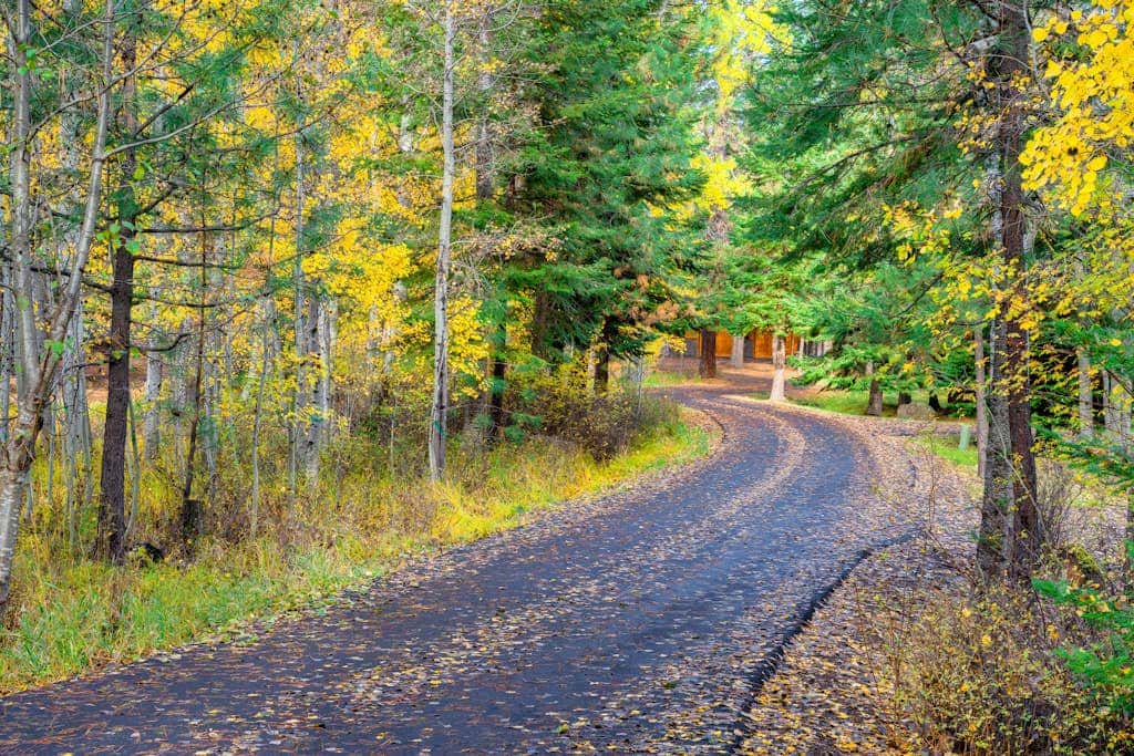 Dog-friendly cabin with deck, mountain views, pools, & hot tubs