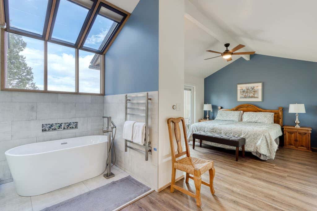 Refined golf course resort home on the fairway with a private hot tub