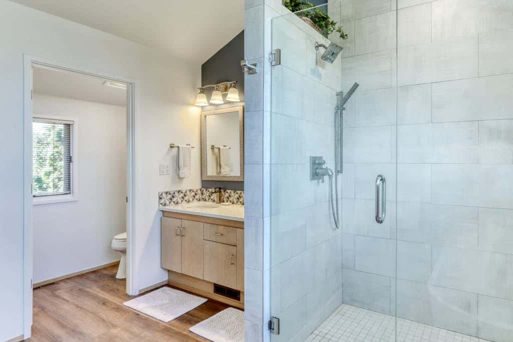 Refined golf course resort home on the fairway with a private hot tub
