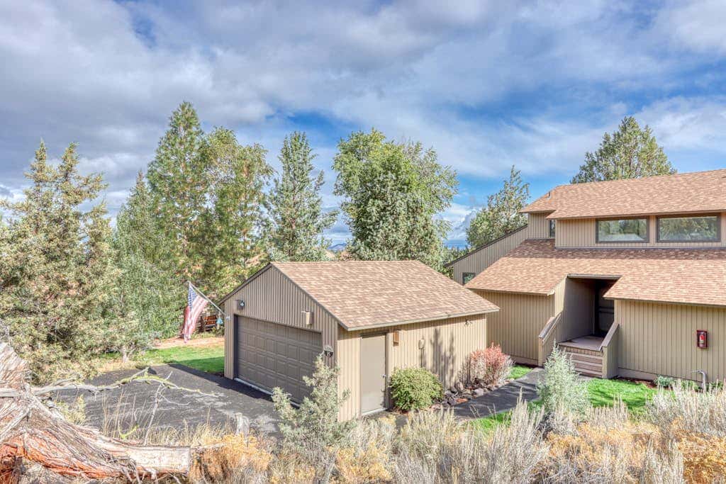 Refined golf course resort home on the fairway with a private hot tub