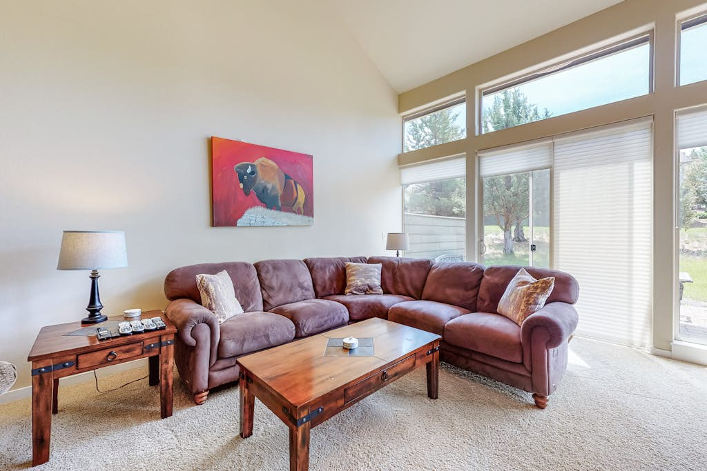 2-Story Home withPatio, Gas Grill, Gas Fireplace, Free WiFi, Shared Pools, Hot Tub