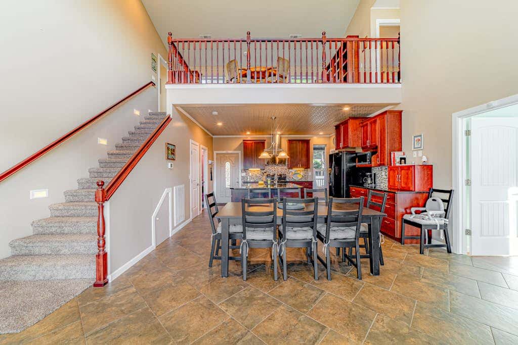 Dog-friendly ocean view home with WiFi, remote work spaces, and washer&dryer