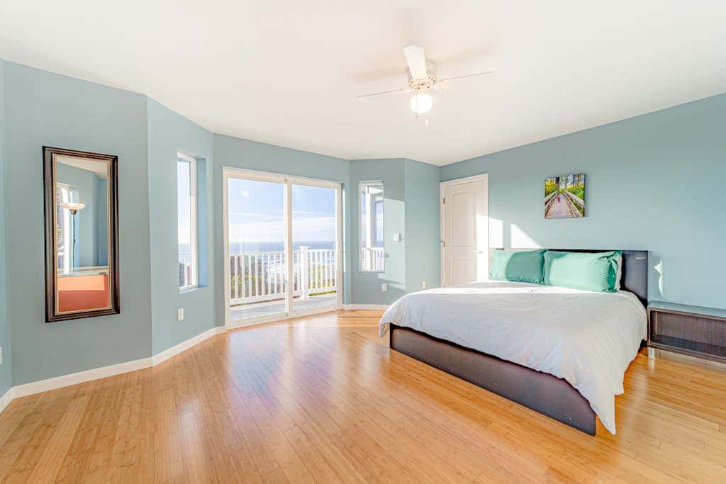 Dog-friendly ocean view home with WiFi, remote work spaces, and washer&dryer