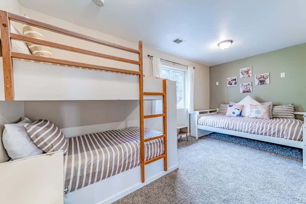 Dog-friendly ocean view home with WiFi, remote work spaces, and washer&dryer