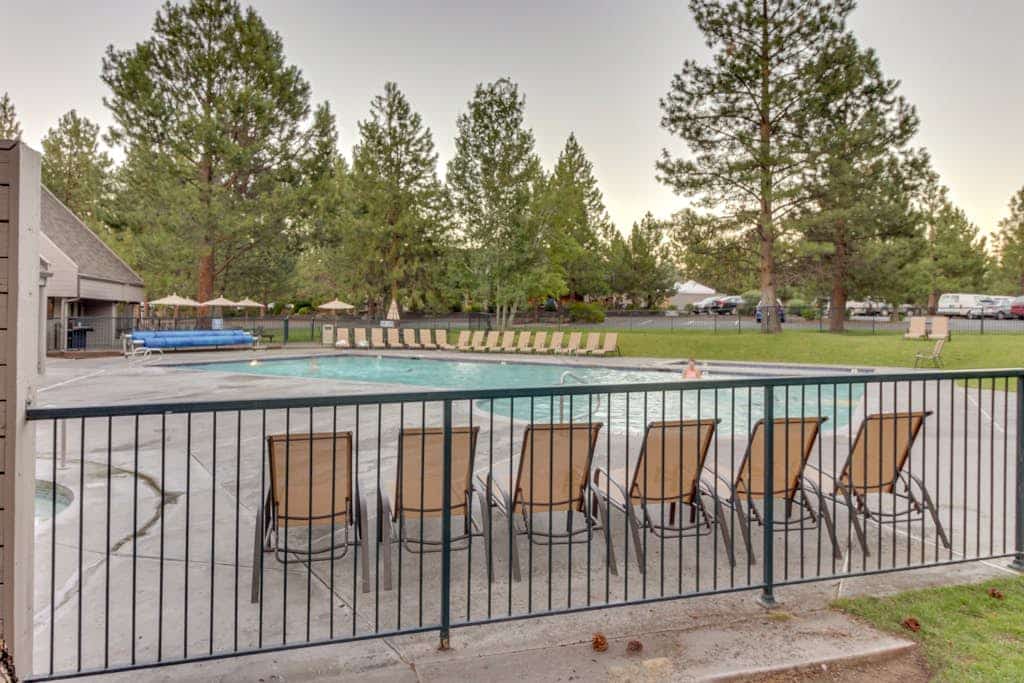 Mt Bachelor Village - Seclusion in Century West