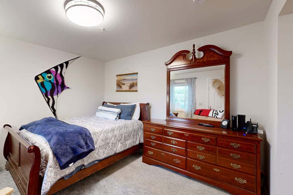 Oceanfront Condo with stunning views, WIFI, W&D, fireplace, & great location