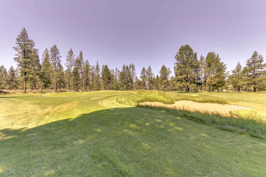 Dog-friendly condo with 6 SHARC passes & great golf course views
