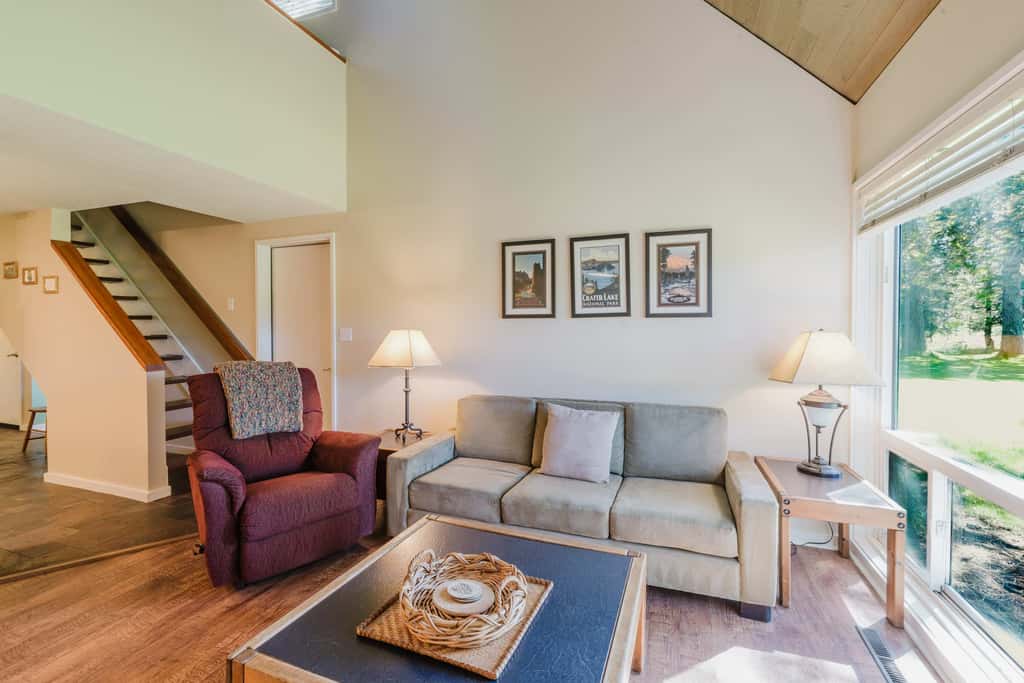Dog-friendly condo with 6 SHARC passes & great golf course views