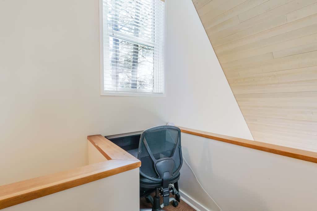 Dog-friendly condo with 6 SHARC passes & great golf course views