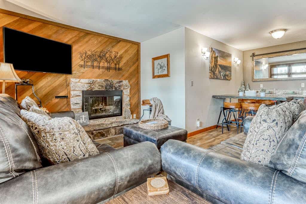 Seventh Mountain Resort Unit 713