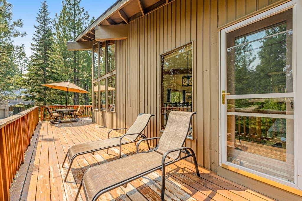 House in Black Butte Ranch with shared amenities