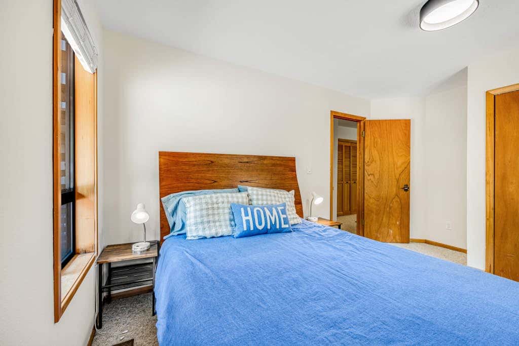 House in Black Butte Ranch with shared amenities