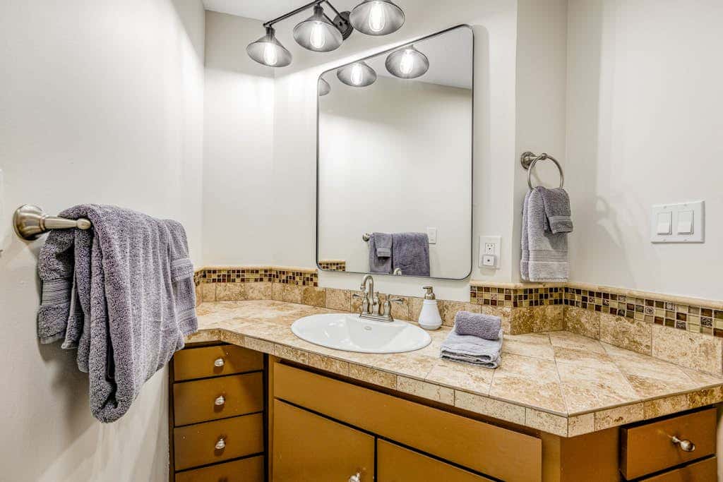 House in Black Butte Ranch with shared amenities